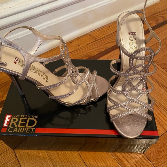 LIVE FROM THE RED CARPET BEAUTIFUL SANDALS WITH HEEL - Picture 3 of 5